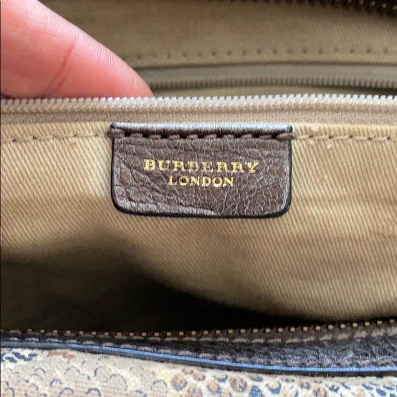Burberry bag - Picture 4 of 6